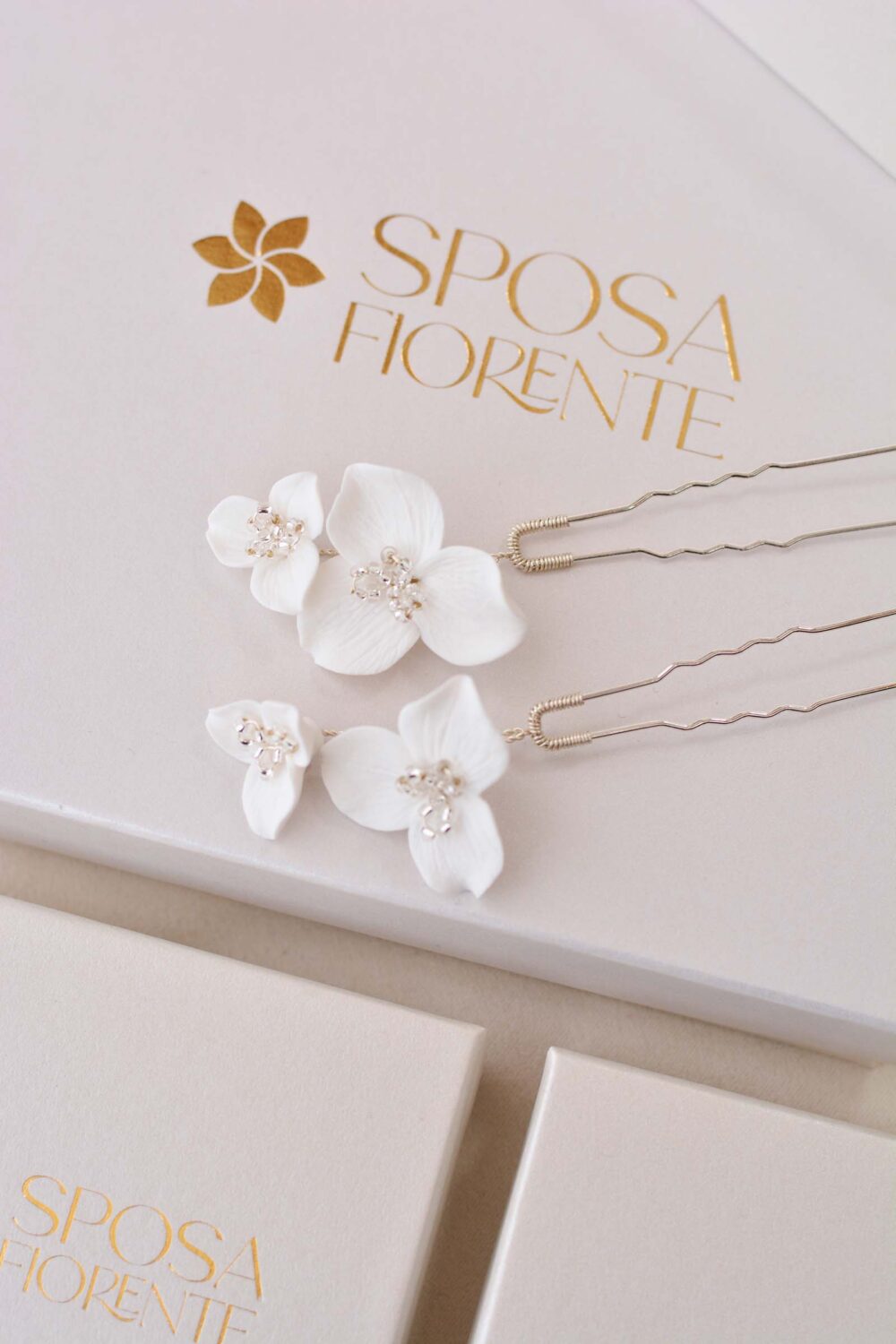 Livia hajtű: Livia hairpin